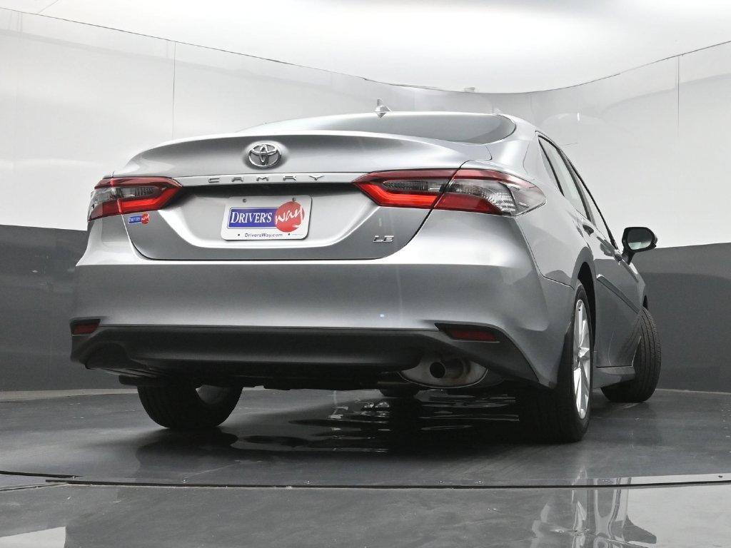 Used 2024 Toyota Camry LE FWD image 28