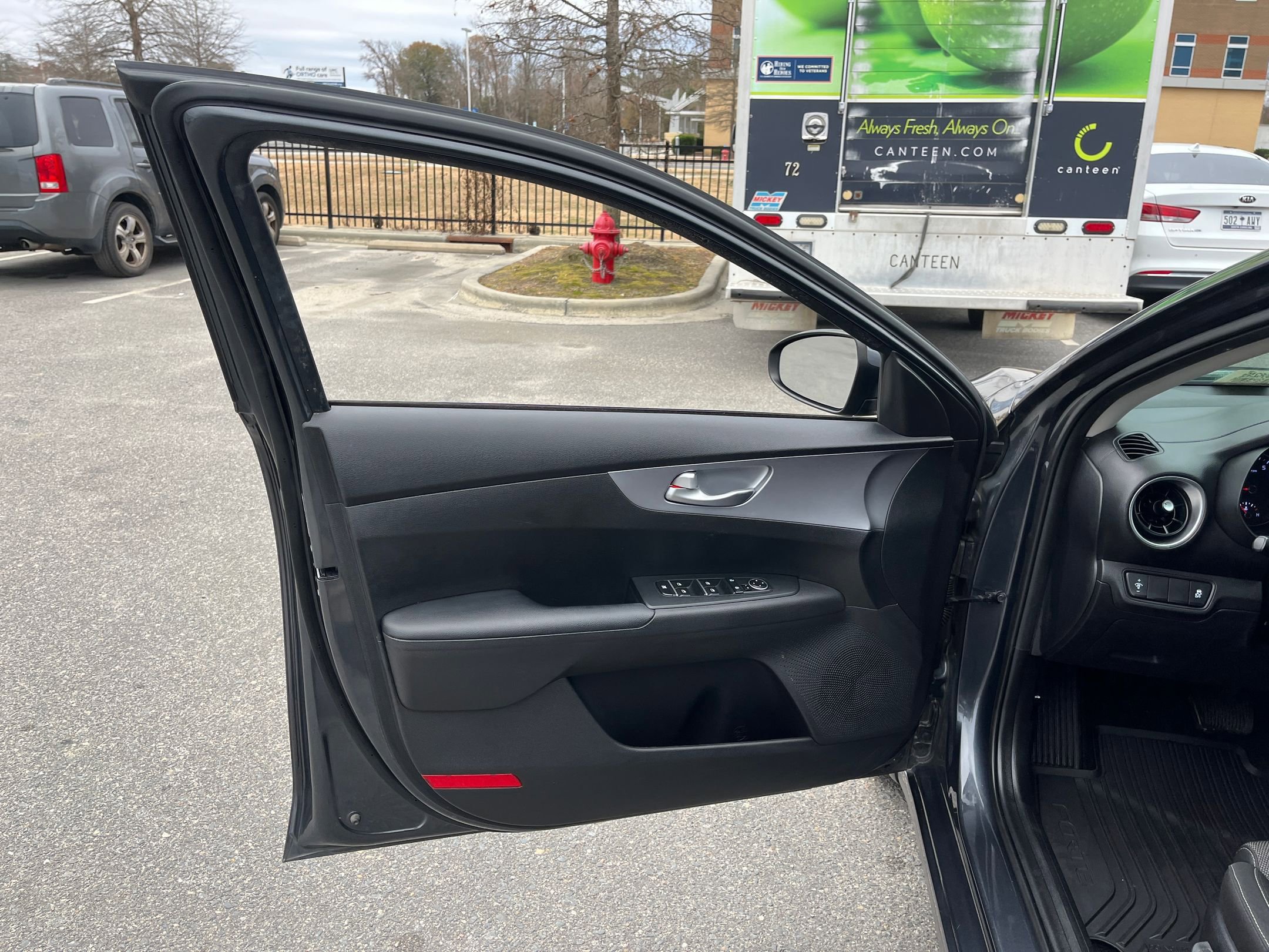 Used 2023 Kia Forte LXS image 25