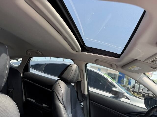 Used 2020 Honda Insight Touring image 13