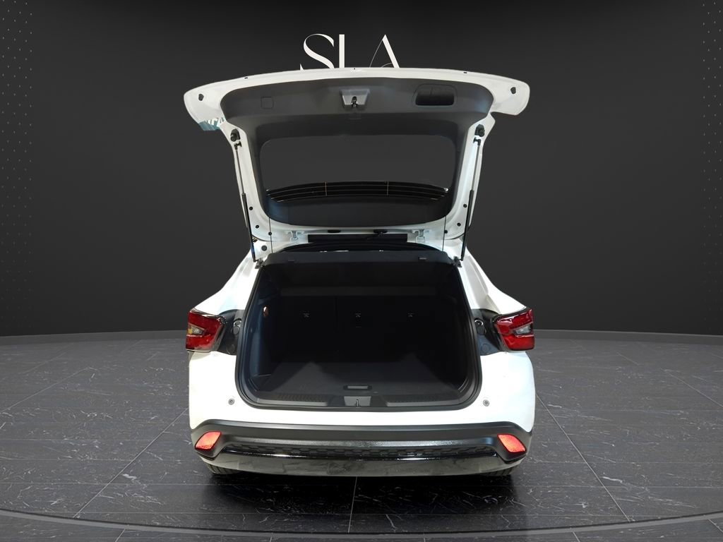 Used 2026 Chevrolet Trax RS w/ Driver Confidence Package image 8