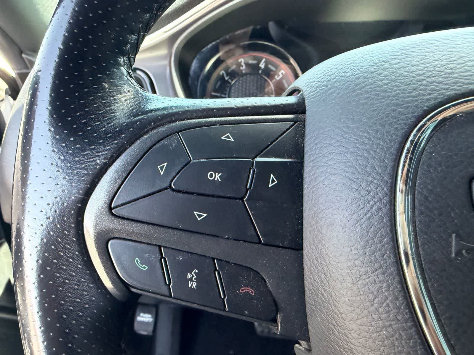 Used 2019 Dodge Challenger SXT w/ Blacktop Package image 8