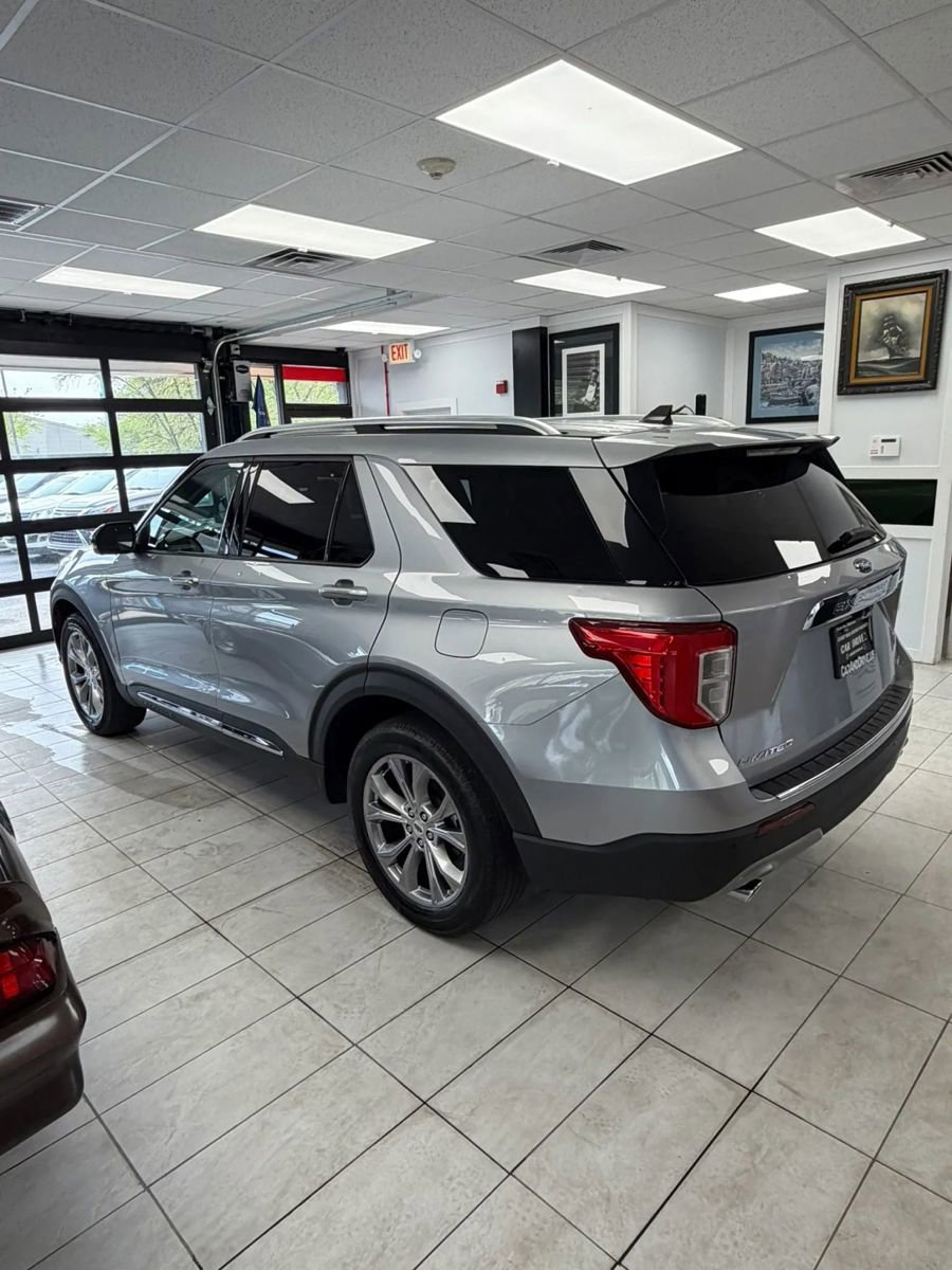 Used 2021 Ford Explorer Limited AWD/4WD image 6