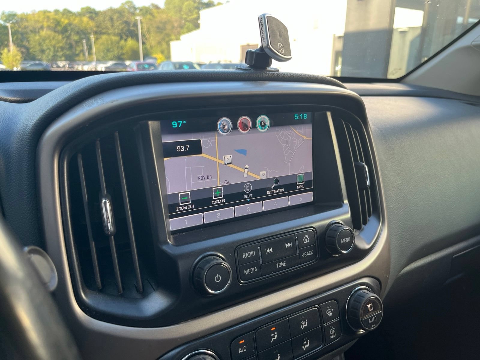 Used 2015 Chevrolet Colorado Z71 RWD image 15