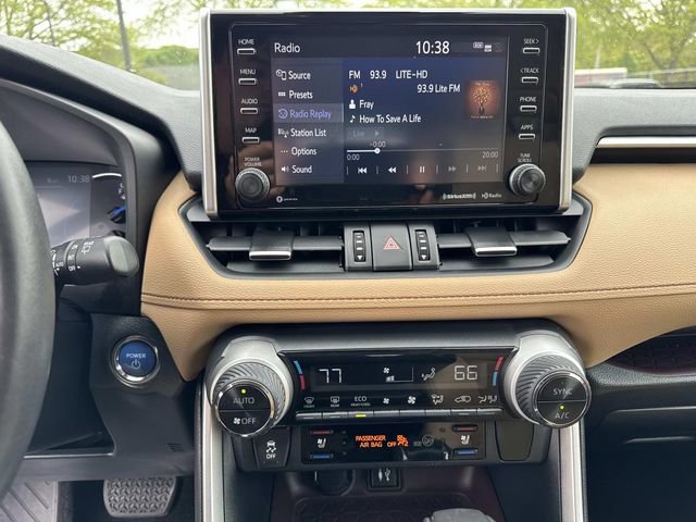 Used 2019 Toyota RAV4 Limited w/ Limited Grade Weather Package AWD/4WD image 24