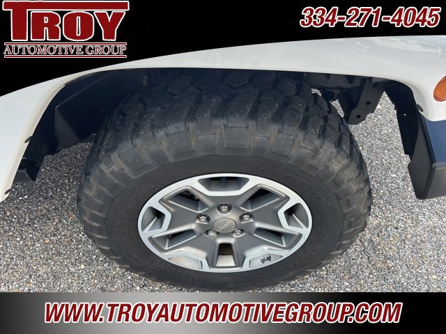 Used 2017 Jeep Wrangler Unlimited Rubicon w/ Connectivity Group image 25