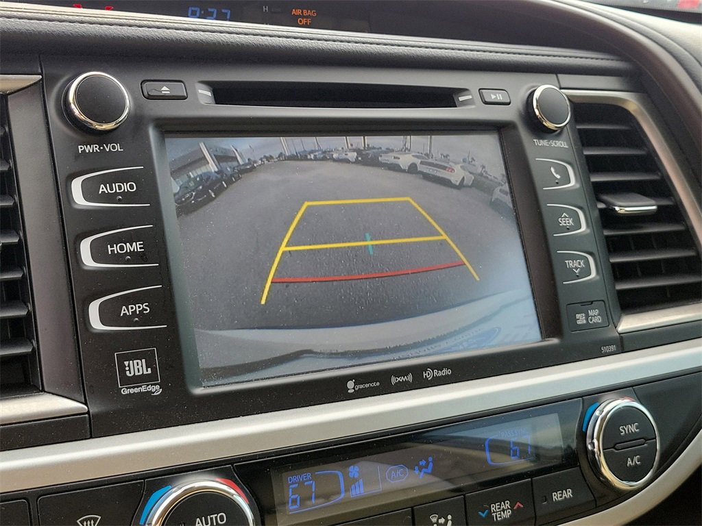 Used 2019 Toyota Highlander Limited Platinum image 29