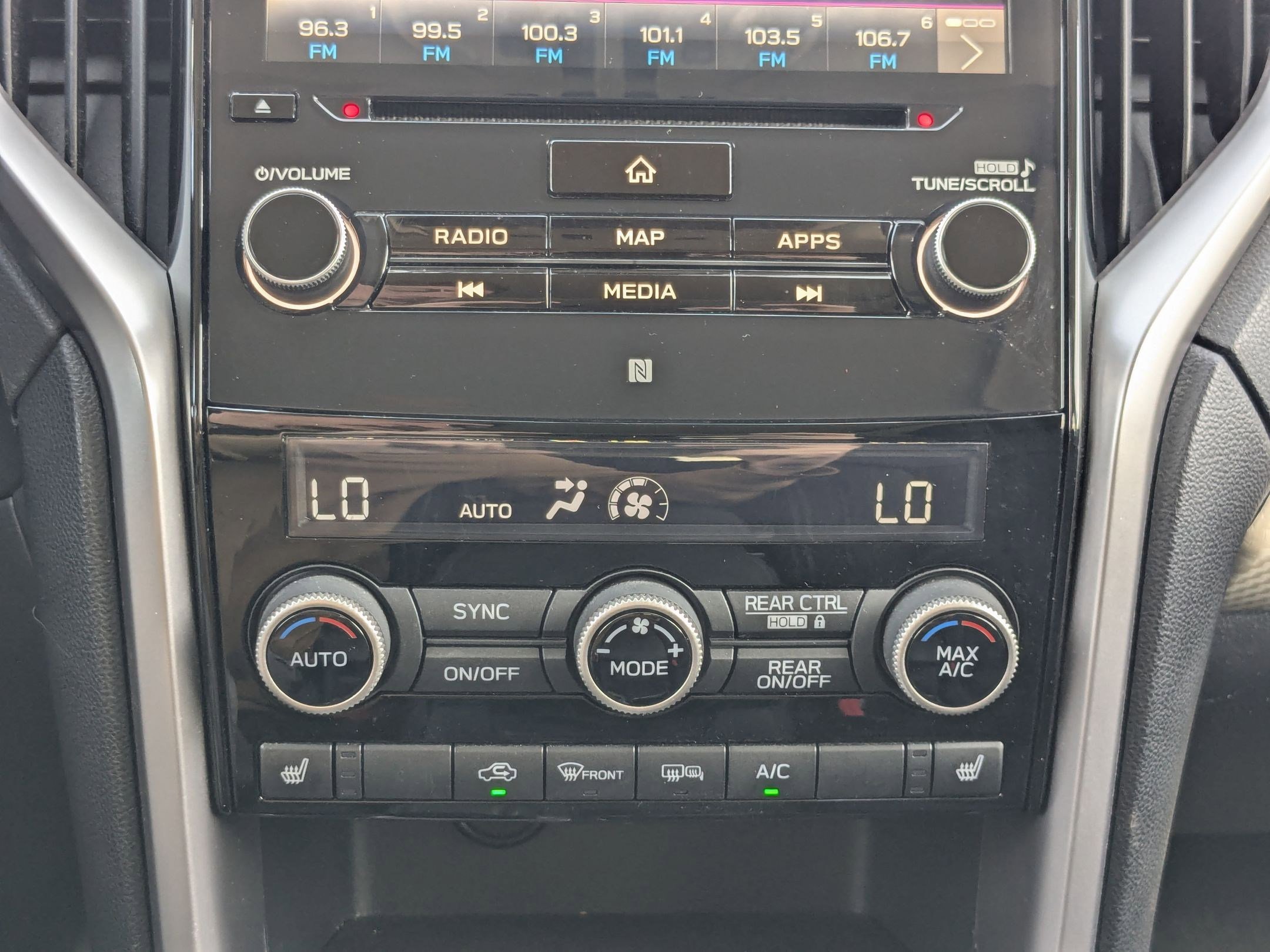 Used 2020 Subaru Ascent Premium w/ Sport Package image 21