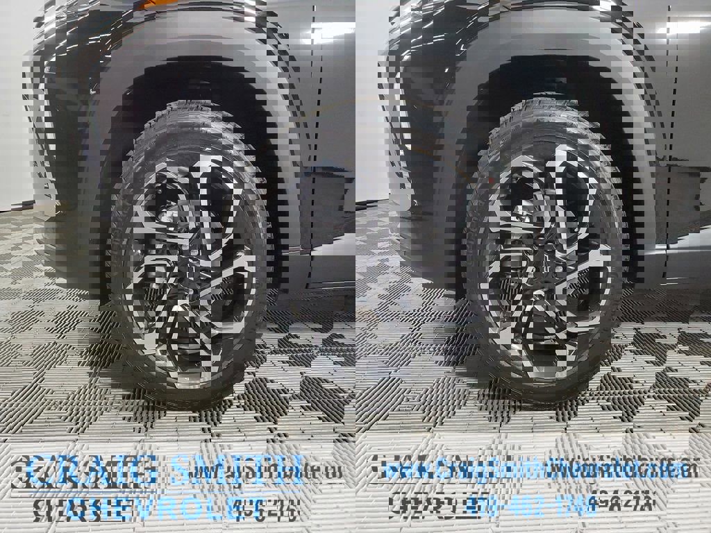 New 2026 Chevrolet Trax RS w/ Sunroof Package image 32