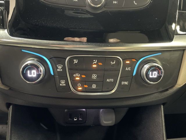 Used 2023 Chevrolet Traverse LS FWD image 19