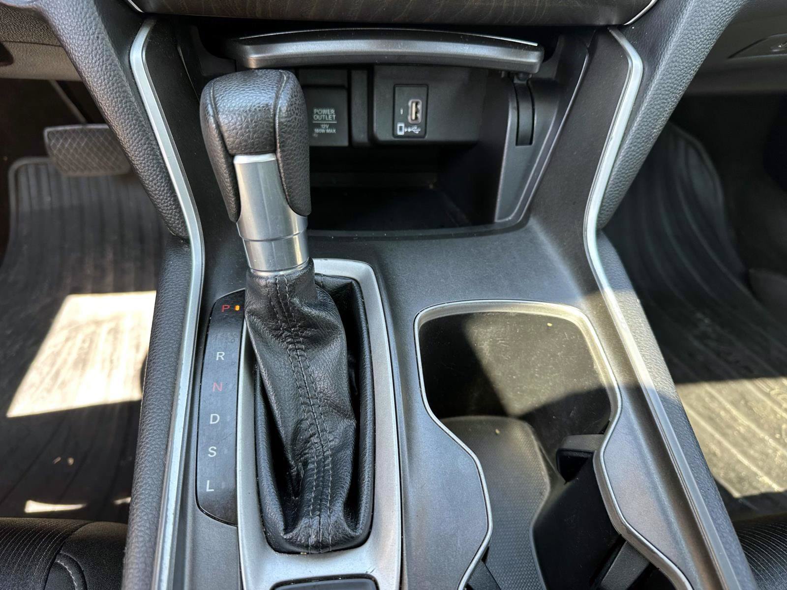 Used 2019 Honda Accord EX image 24