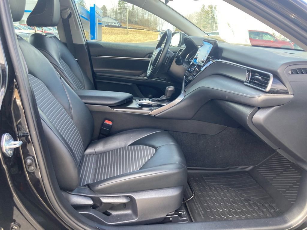 Used 2023 Toyota Camry SE image 33