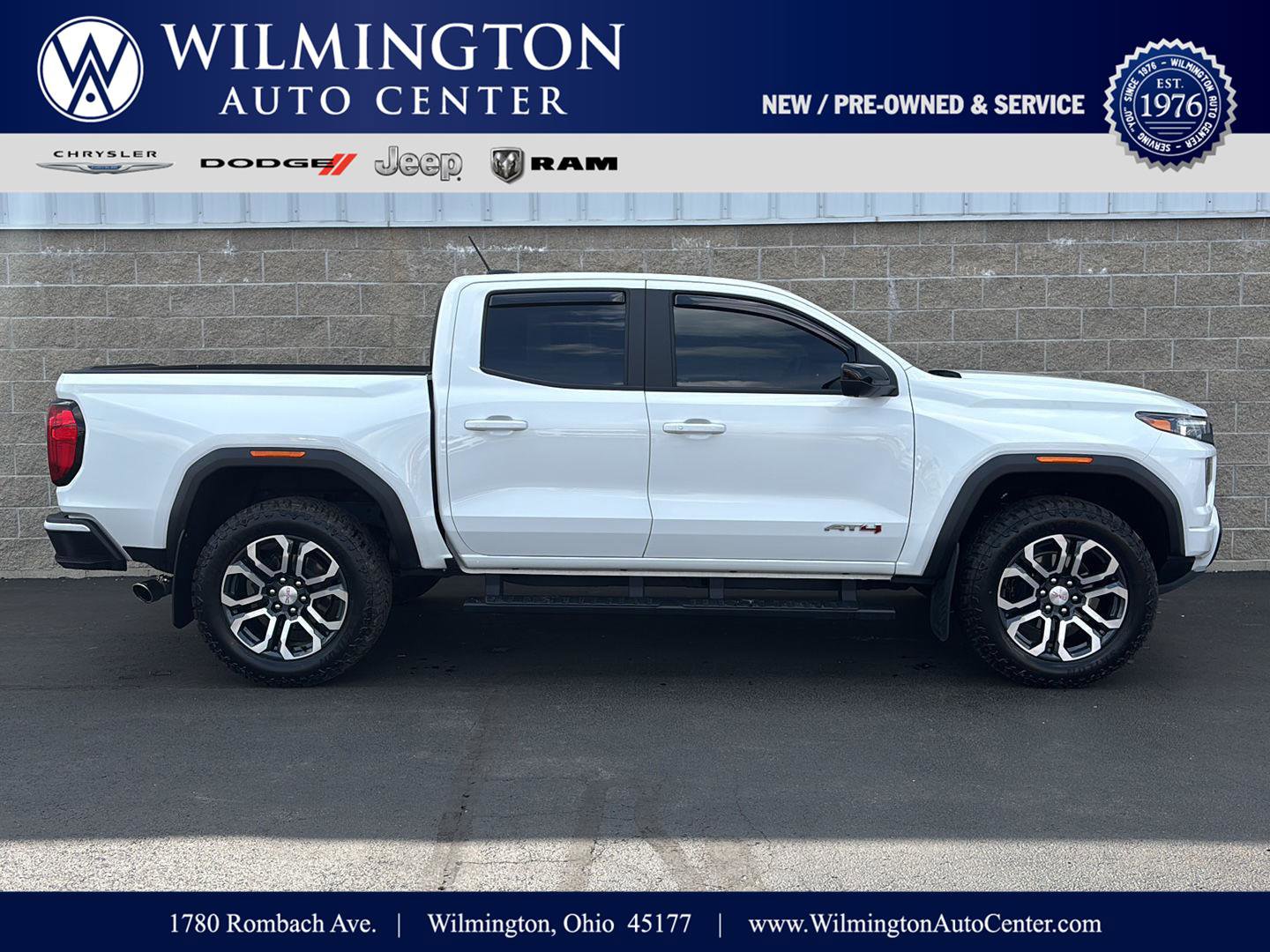 Used 2024 GMC Canyon AT4 w/ Technology Package image 1