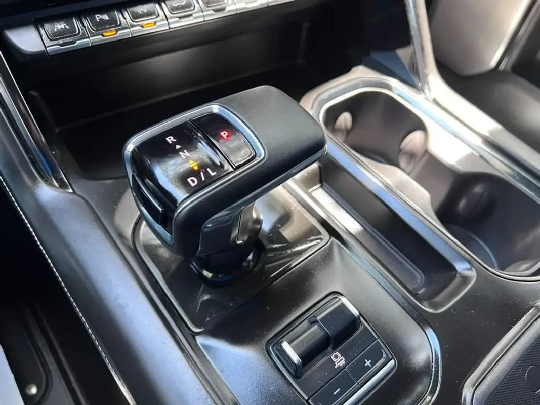 Used 2024 GMC Sierra 1500 AT4X AWD/4WD image 35