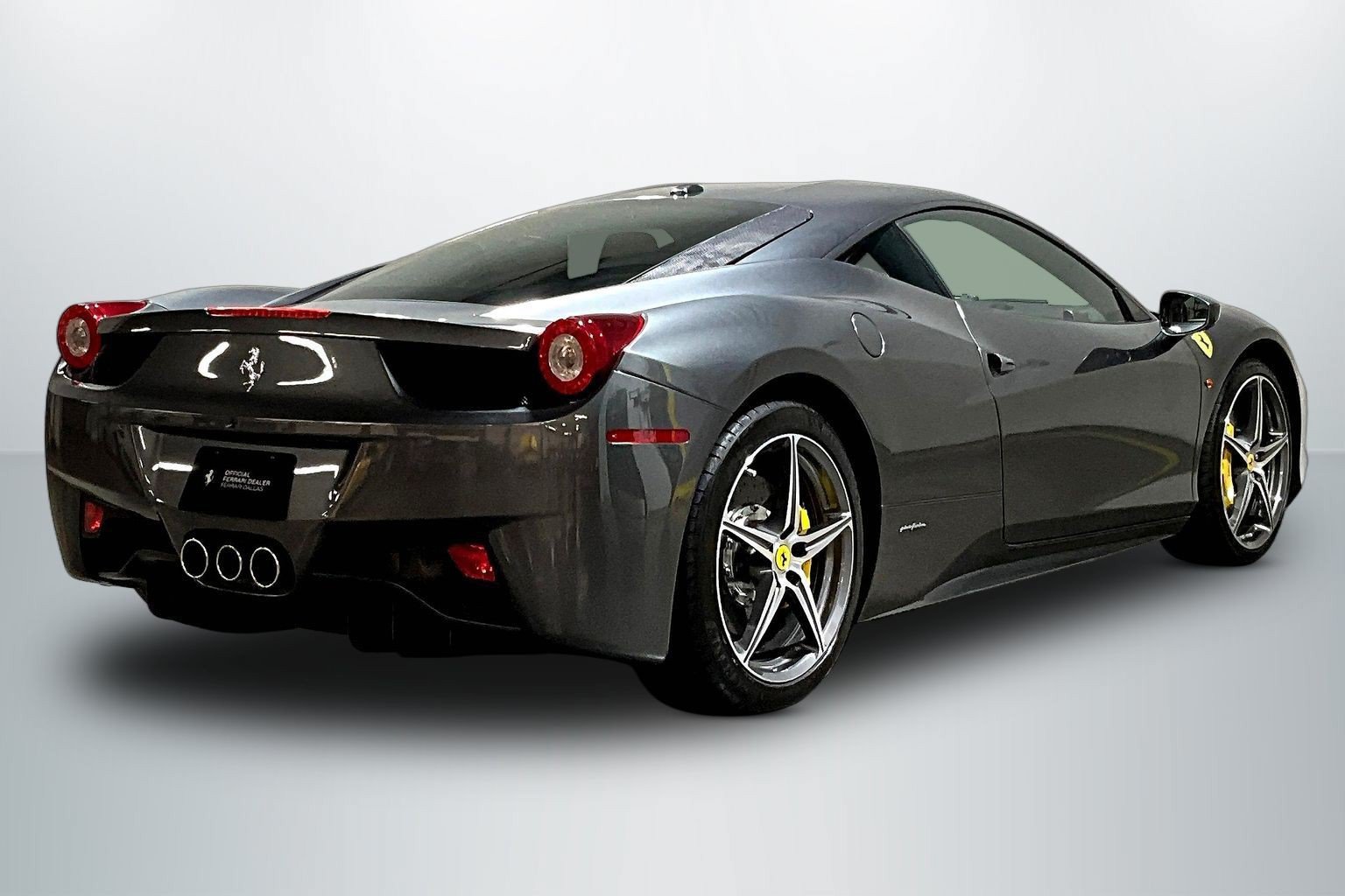 Used 2014 Ferrari 458 Italia Coupe RWD image 7