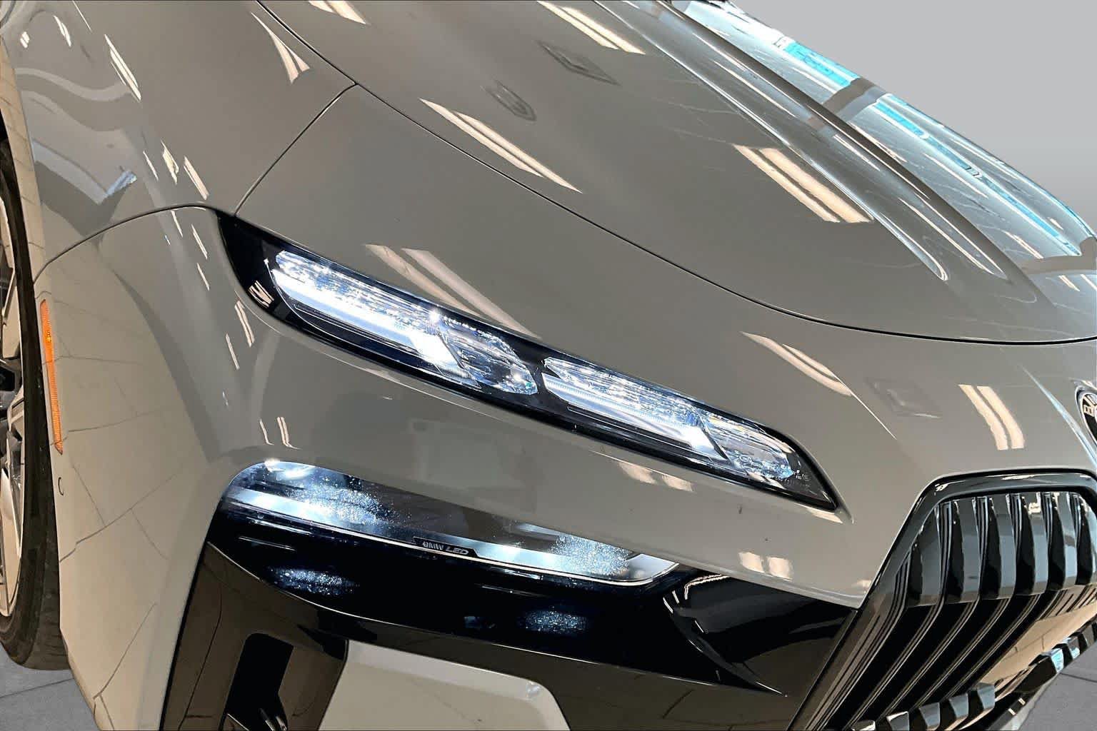 Used 2024 BMW i7 xDrive60 w/ Executive Package AWD/4WD image 26