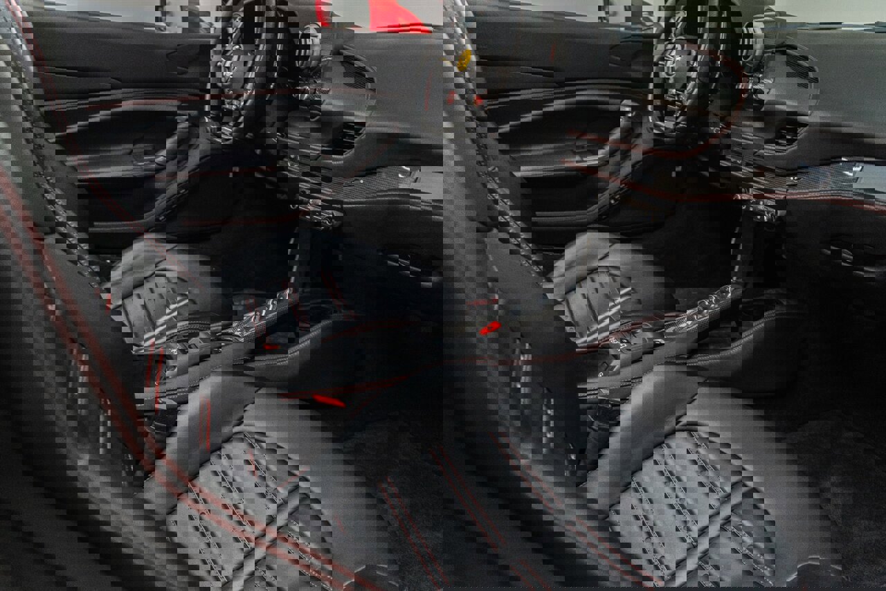 Used 2022 Ferrari F8 Tributo image 65