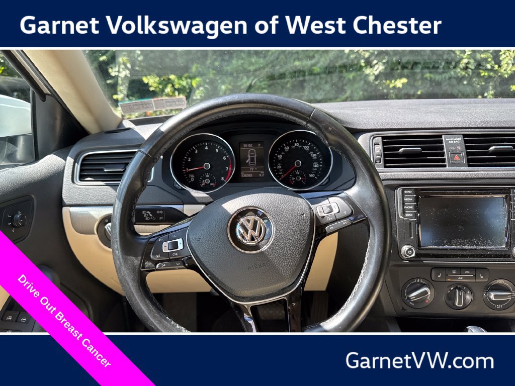Used 2017 Volkswagen Jetta SE FWD image 14