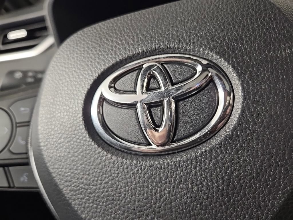 Used 2024 Toyota RAV4 XSE w/ Premium Package image 30