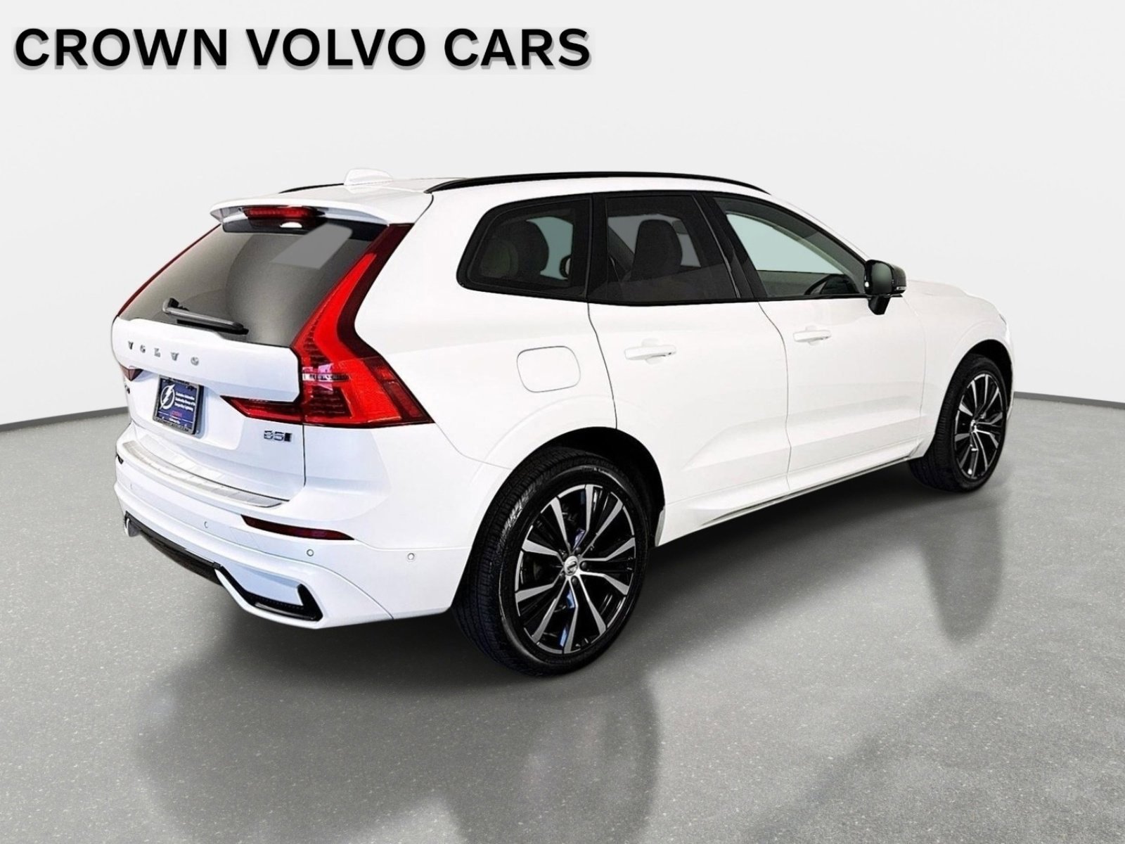 Used 2024 Volvo XC60 B5 Ultimate AWD/4WD image 5