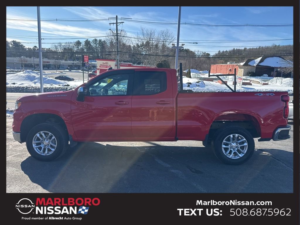 Used 2024 Chevrolet Silverado 1500 LT image 4