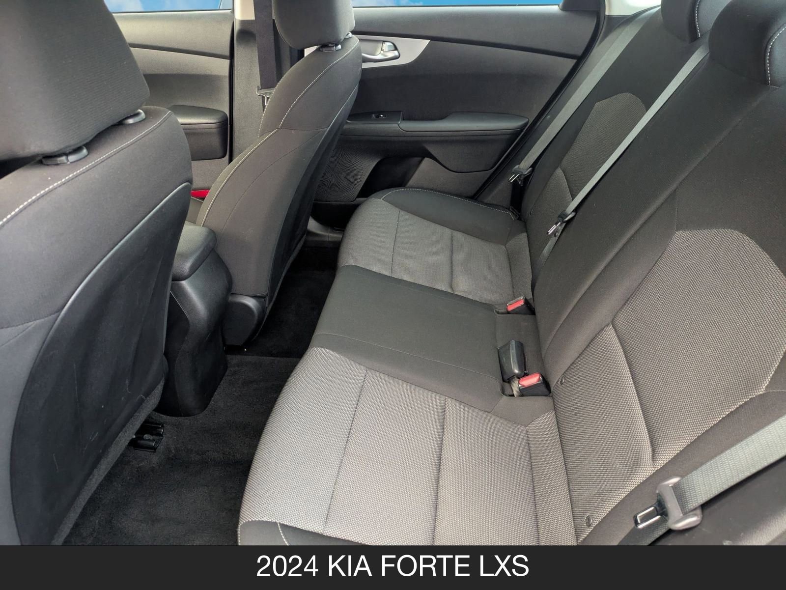 Used 2024 Kia Forte LXS image 15