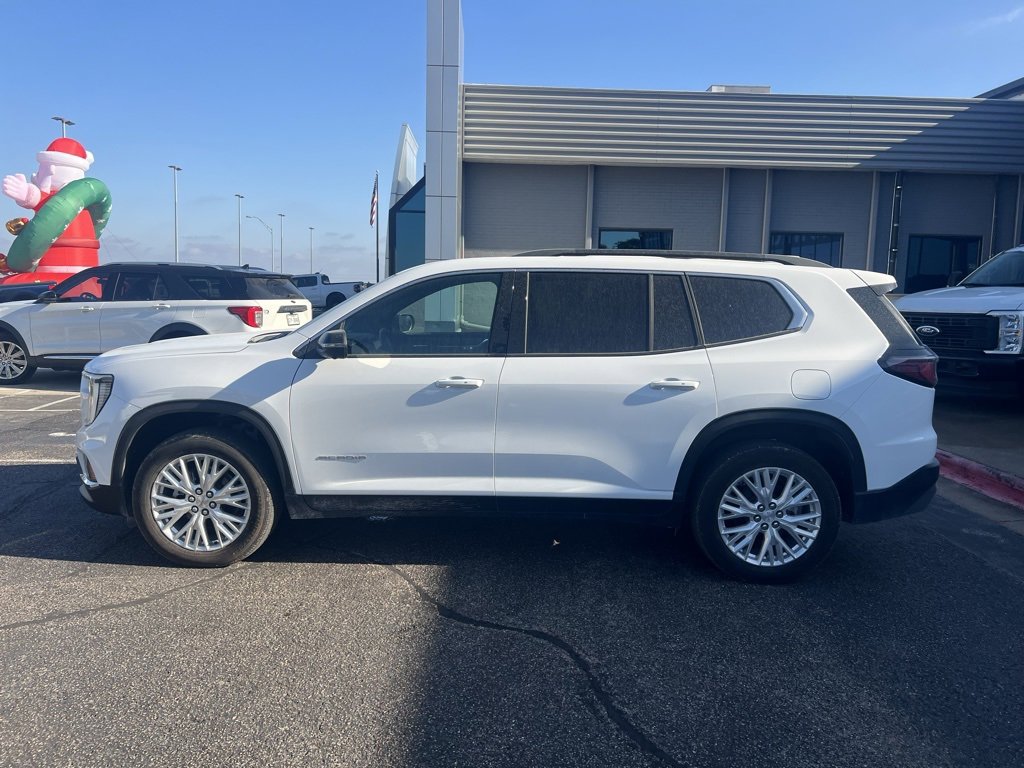 Used 2024 GMC Acadia Elevation image 3