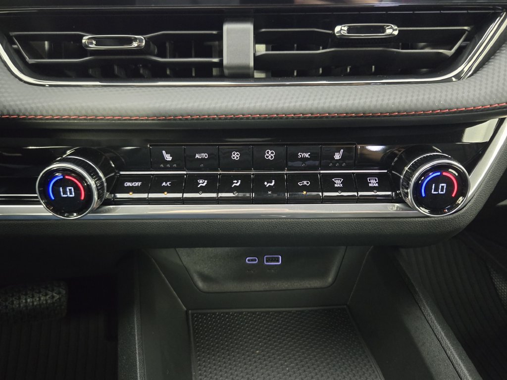 New 2026 Chevrolet Equinox RS w/ Safety and Technology Package FWD image 20