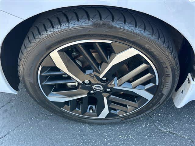 Used 2024 Nissan Versa SR w/ Trunk Package FWD image 10