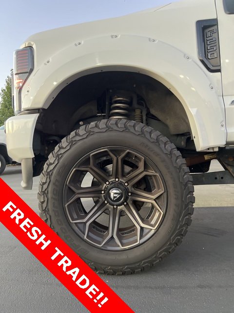 Used 2021 Ford F250 Lariat image 3