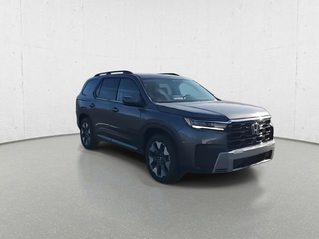 New 2026 Honda Pilot Touring image 2