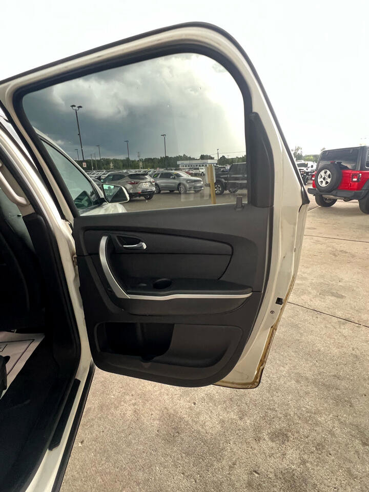 Used 2011 GMC Acadia SLE image 14