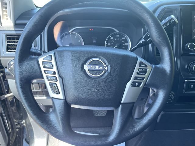 Used 2023 Nissan Titan SV AWD/4WD image 11