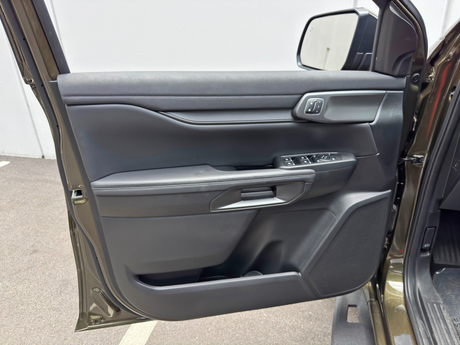 Used 2025 Ford Ranger Raptor AWD/4WD image 45