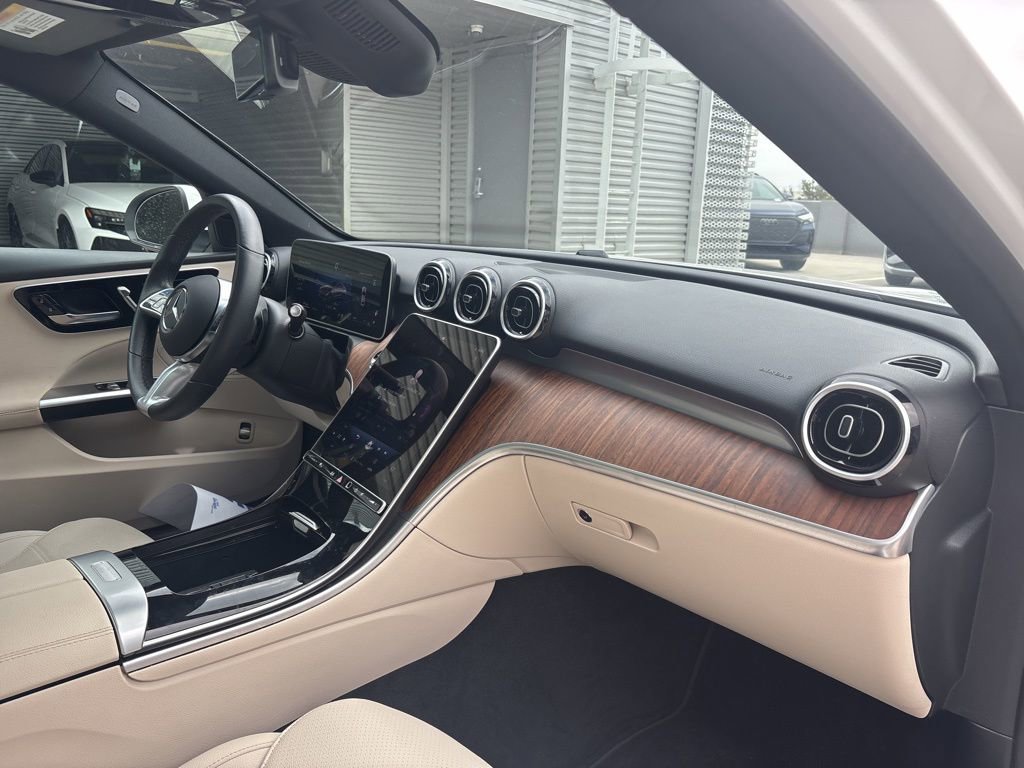 Used 2025 Mercedes-Benz C 300 Sedan image 15