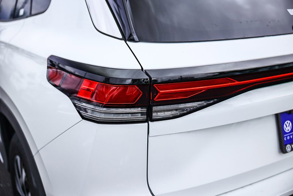 New 2026 Volkswagen Tiguan S image 9