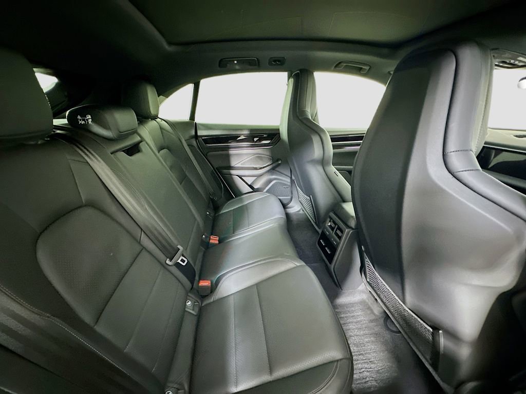 Certified 2024 Porsche Macan 4 Electric image 29