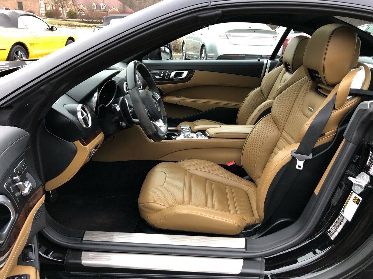 Used 2017 Mercedes-Benz SL 63 AMG image 31