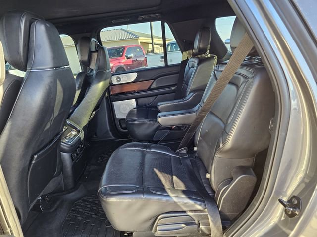 Used 2021 Lincoln Navigator Reserve w/ Luxury Package image 15