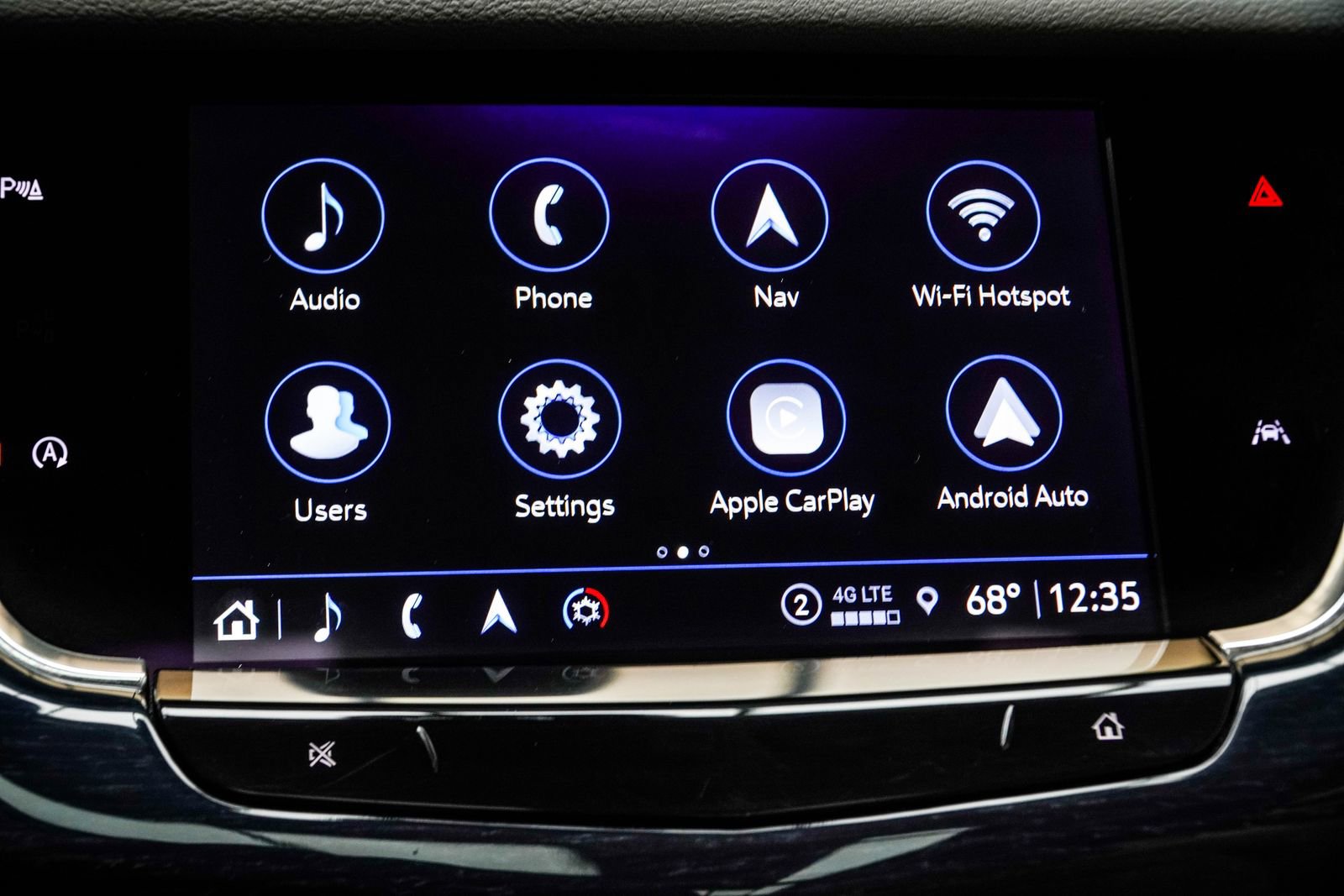 Used 2024 Cadillac XT6 Premium Luxury w/ LPO, Floor Liner Package AWD/4WD image 24