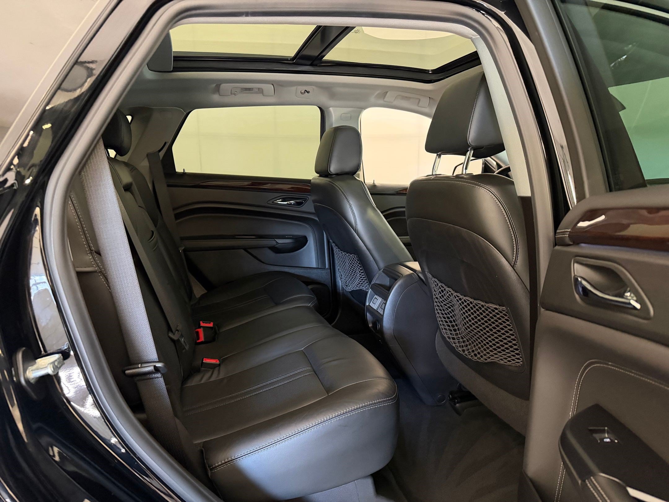 Used 2016 Cadillac SRX Luxury FWD image 29
