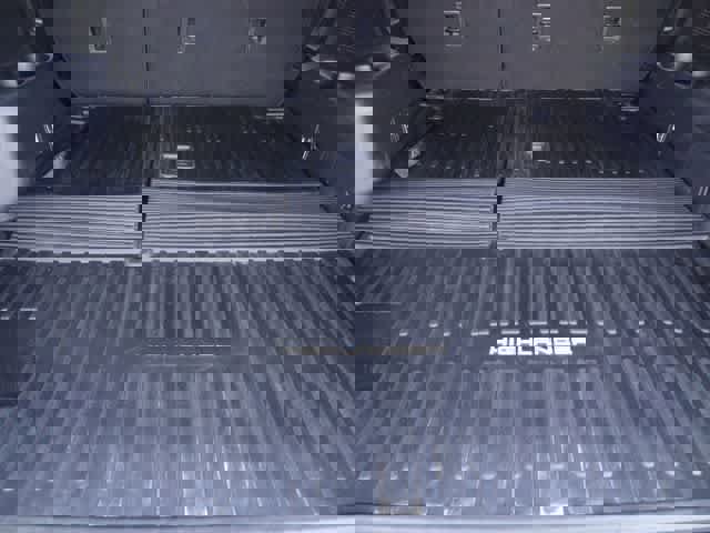 Used 2023 Toyota Highlander L image 9