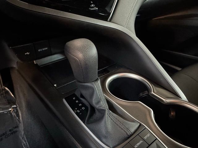 Used 2023 Toyota Camry LE image 9