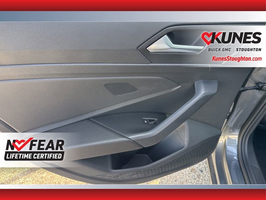 Used 2025 Volkswagen Jetta S image 36