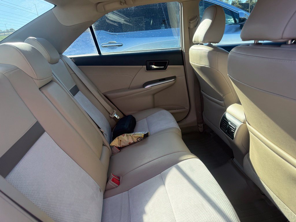 Used 2013 Toyota Camry XLE w/ Leather Pkg FWD image 16