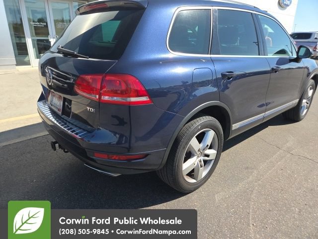 Used 2014 Volkswagen Touareg TDI AWD/4WD image 9