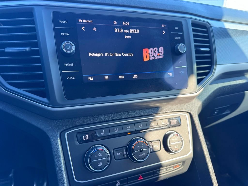Used 2021 Volkswagen Atlas SE w/ Panoramic Sunroof Package AWD/4WD image 12
