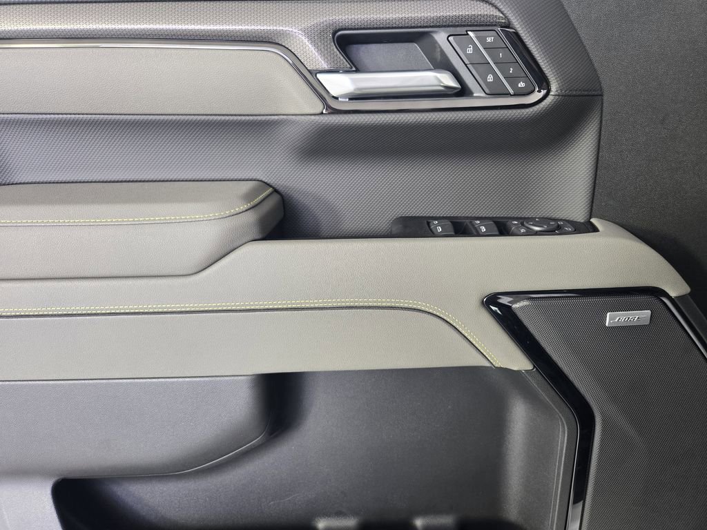 New 2026 Chevrolet Silverado 1500 ZR2 w/ LPO, Dark Essentials Package image 21