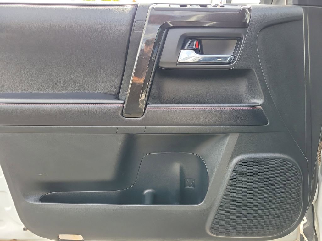 Used 2019 Toyota 4Runner TRD Off-Road Premium AWD/4WD image 21