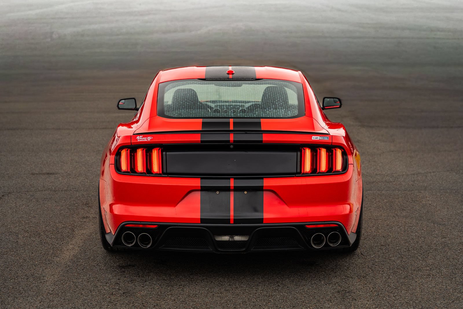 Used 2016 Ford Mustang Shelby GT350 w/ Technology Package RWD image 6
