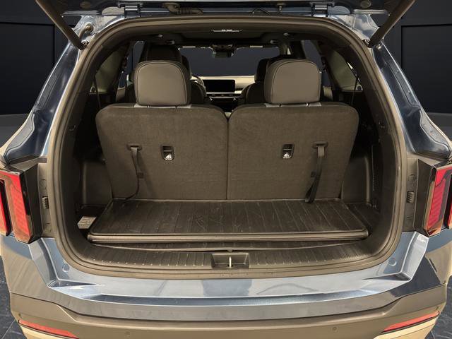 Used 2025 Kia Sorento SX Prestige image 15